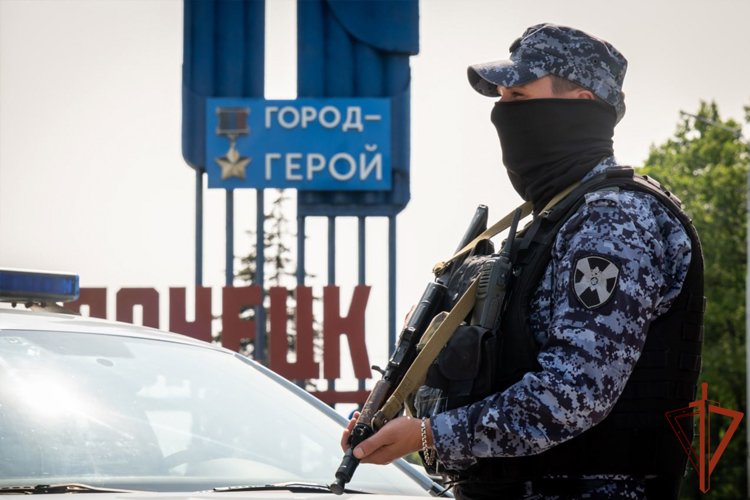 В Донецке росгвардейцы задержали подозреваемого в проникновении на охраняемый объек